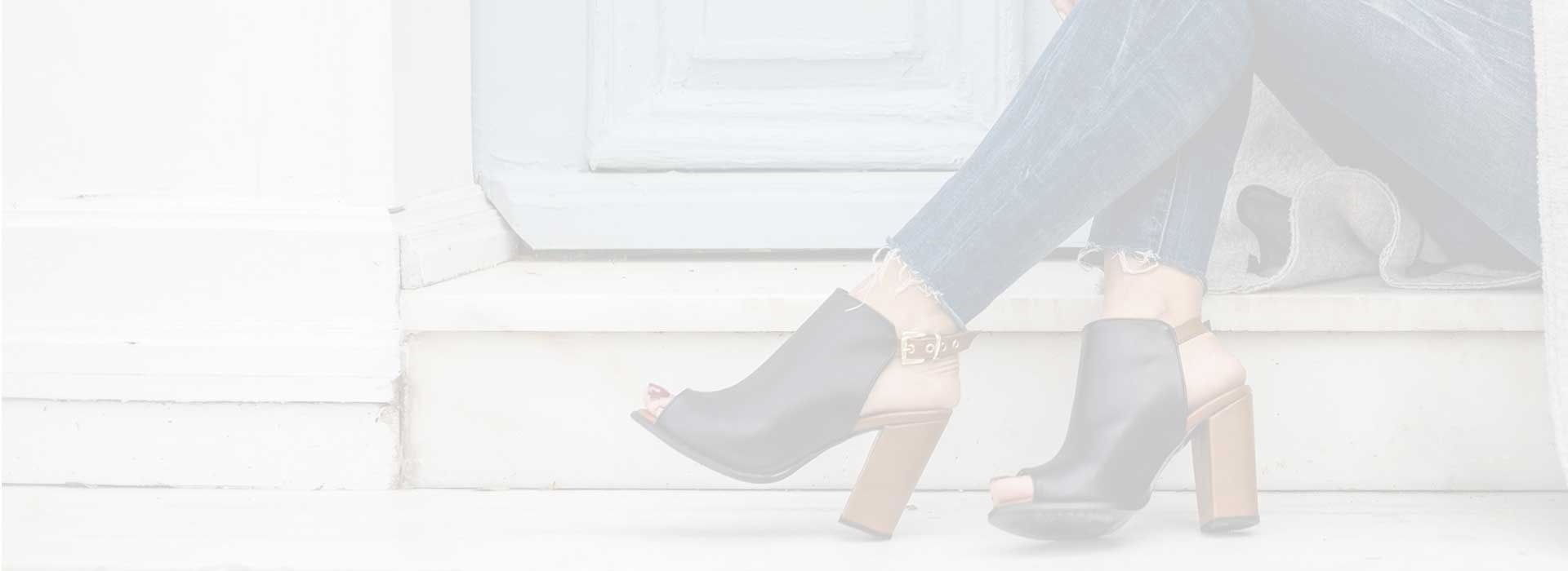 Banner-secundario-viviany Balerinas Punta Fina Beige con Moño Brillante