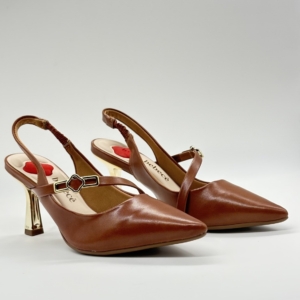 bebece Zapatos destalonados Bebecê T7090-422 en Tono Camel con Tacón copa Dorado y Tira Joya