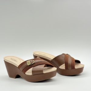 Sandalias Modare 7137-147 marrón Ultra Conforto con Plataforma y Tiras de Textura Trenzada