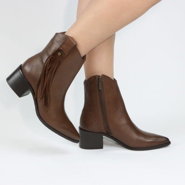BRUNU FERRINI Botines de Cuero Bruno Ferrini GF22508N01– Marrón Café con Textura Croco y Taco Bloque Cómodo
