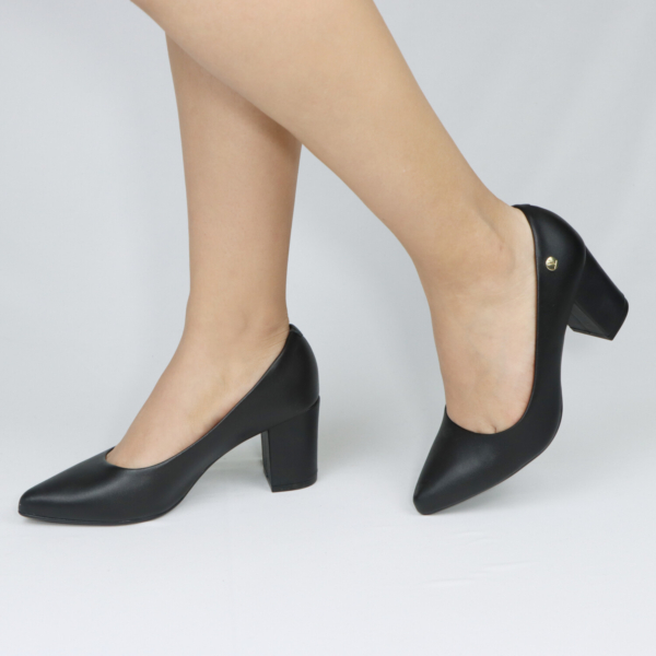 VIZZANO Zapatos de Vestir Vizzano 1290.500 taco 7 en Cuero Sintético Mate Negro